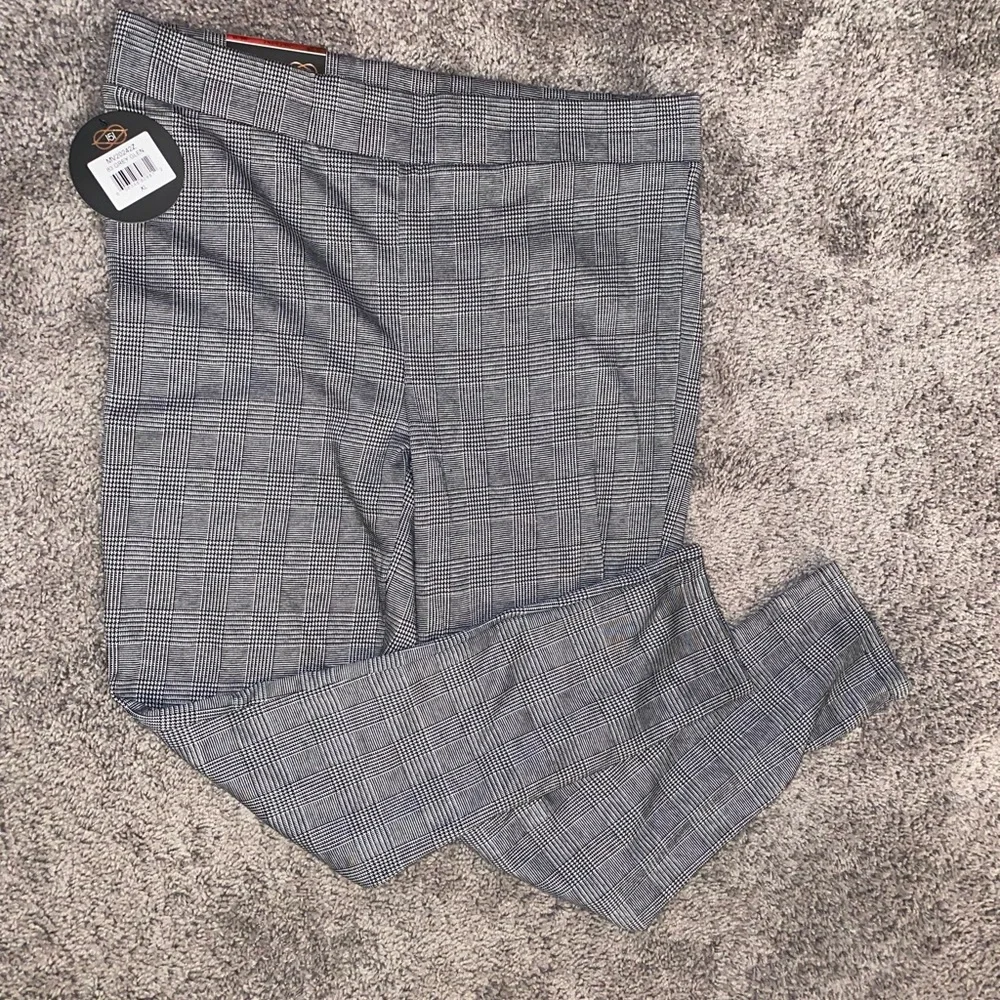 Women’s Gray Plaid Dress Pants | Size XL | New with Tags | Business Casual - Picture 2 of 4
